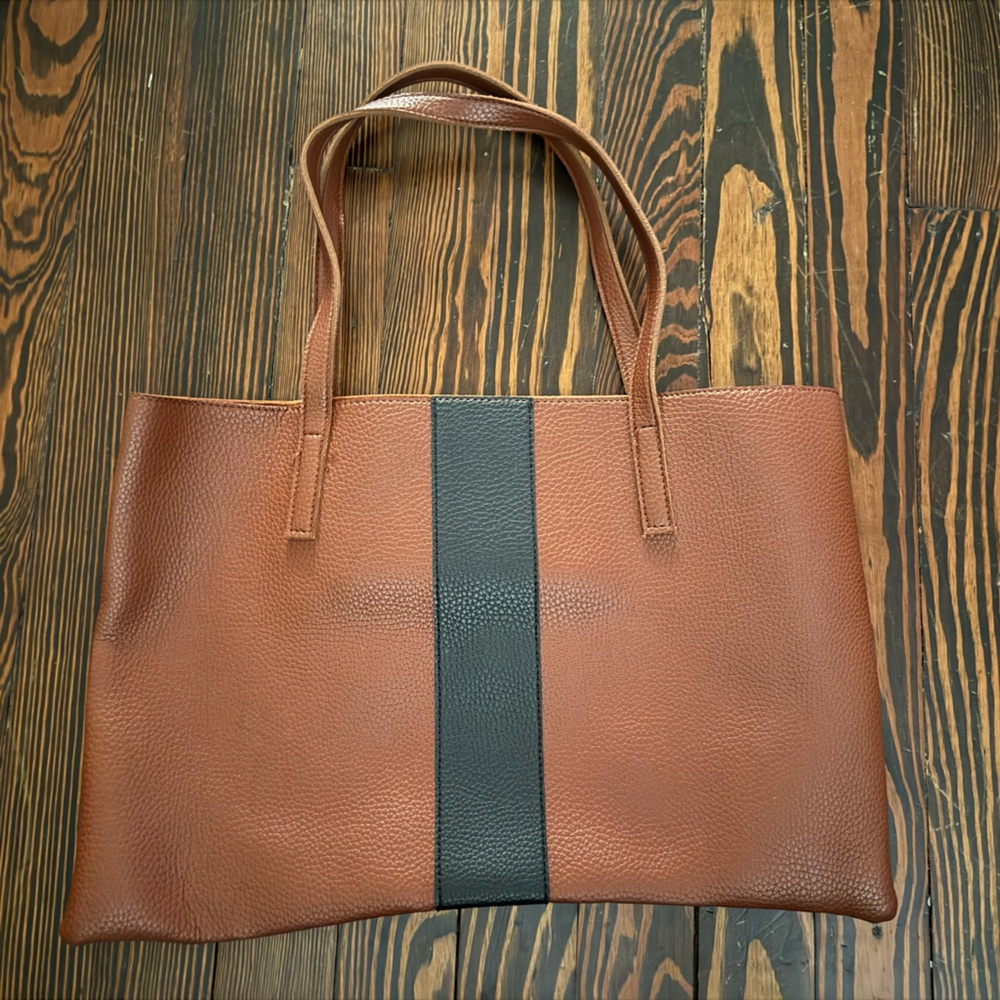 Vince Camuto tote bag